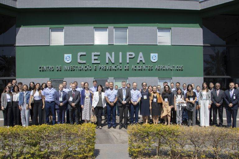 CENIPA recebe visita de comitiva da Advocacia-Geral da União