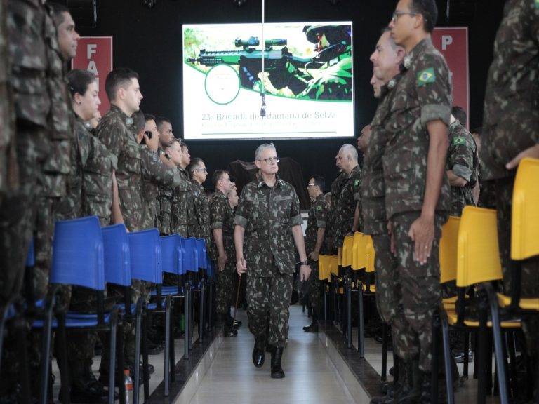 Visita Institucional do Comandante Militar do Norte a Brigada de Infantaria de Selva