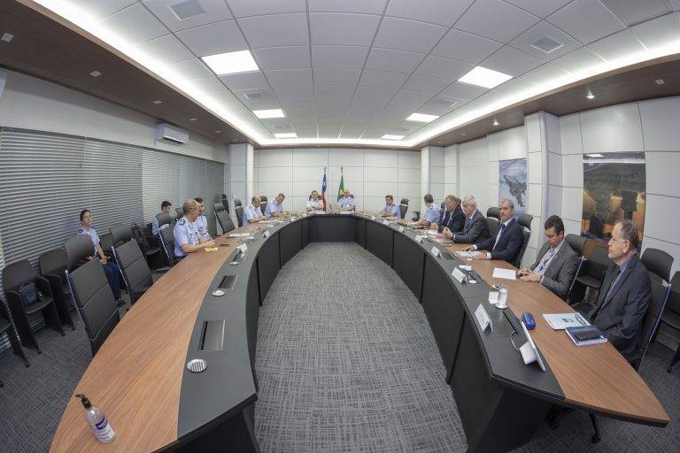 Reunião entre Forças Aéreas do Brasil e do Chile é realizada em Brasília (DF)