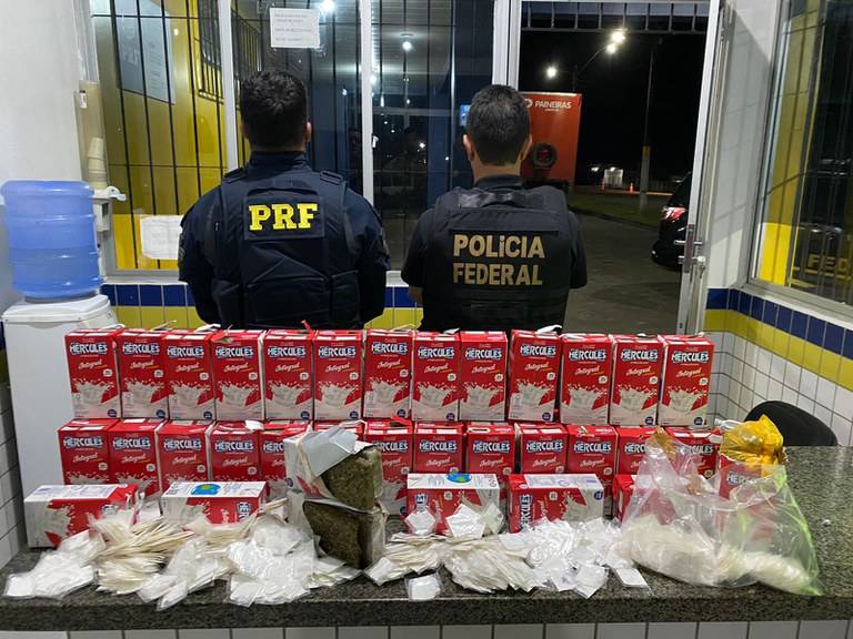 Operação conjunta entre PRF e PF apreendem mais de 28Kg de drogas em São Sebastião/AL