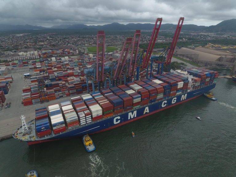 CMA CGM VELA: o maior navio porta contêineres a atracar no Porto de Santos e na Costa Leste da América do Sul