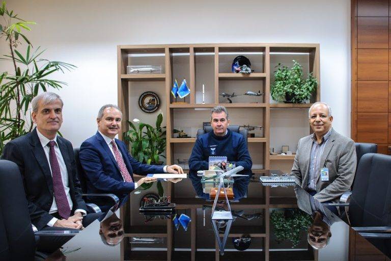 Diretor-Geral do DCTA recebe Diretores de Negócios da Atech Embraer