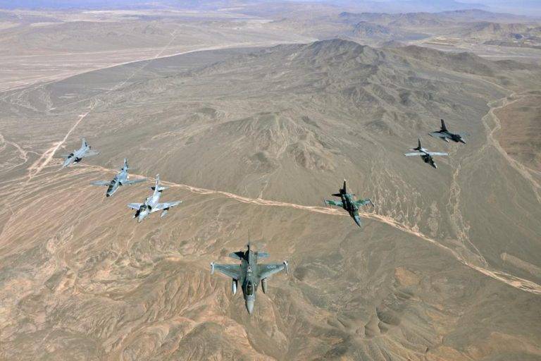 Militares da FAB explicam conflito fictício na região do Deserto do Atacama
