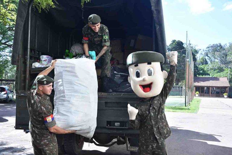 Exército arrecada mais de 5 mil brinquedos para instituições sociais no RS