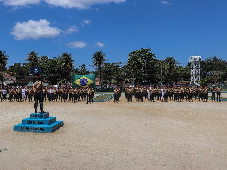 Centro de Instrução Pára-quedista realiza cerimônia de Brevetação 22/2 do Curso Básico Paraquedista