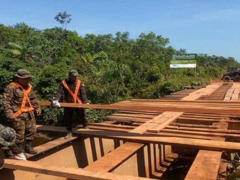 21ª Companhia de Engenharia de Construção realiza reforma em ponte da BR-307