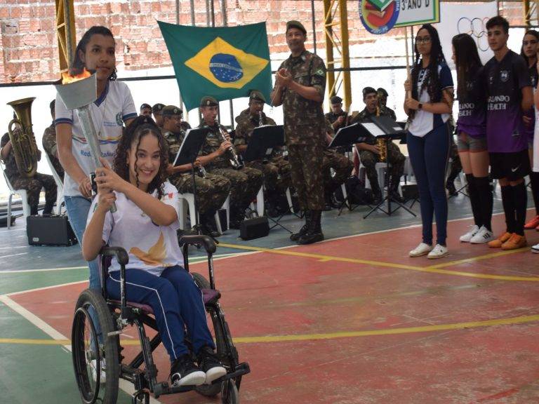 Batalhão Duarte Coelho participa da abertura dos Jogos Internos Escolares na região do Agreste Pernambucano