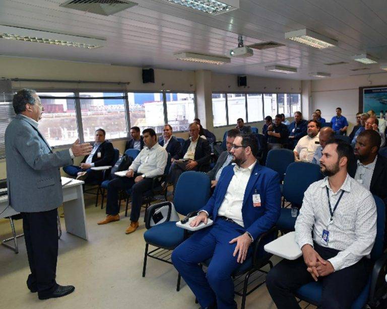 ABIMAQ visita estaleiro construtor do novo Navio de Apoio Antártico