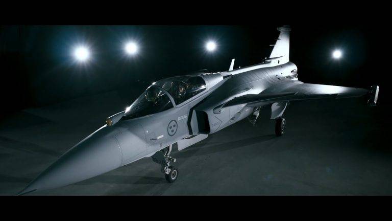 Saab destaca capacidades do Gripen E e parceria de sucesso com a Força Aérea da Suécia em novo vídeo