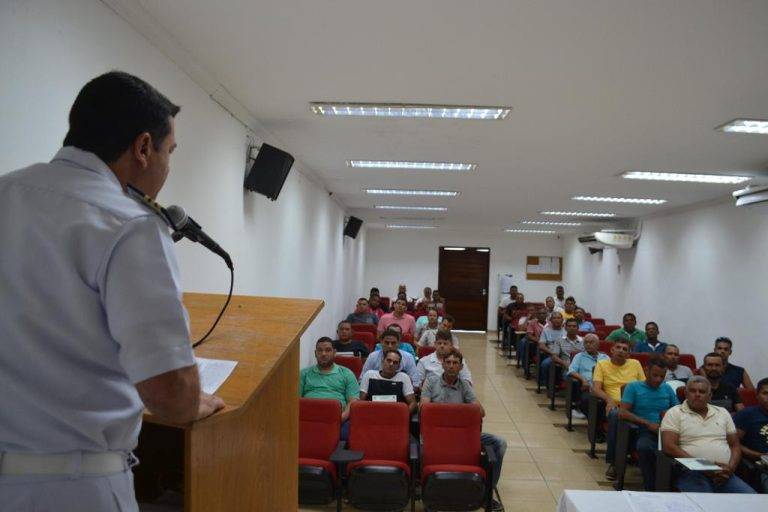 Capitania dos Portos de Alagoas qualifica Aquaviários em Maceió (AL)
