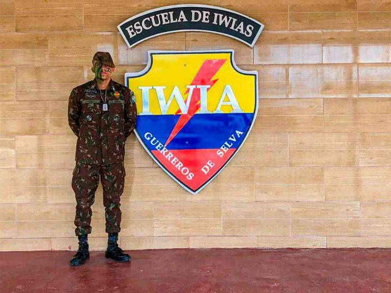 Militar do Exército Brasileiro conclui curso na Escuela de IWIAS no Equador