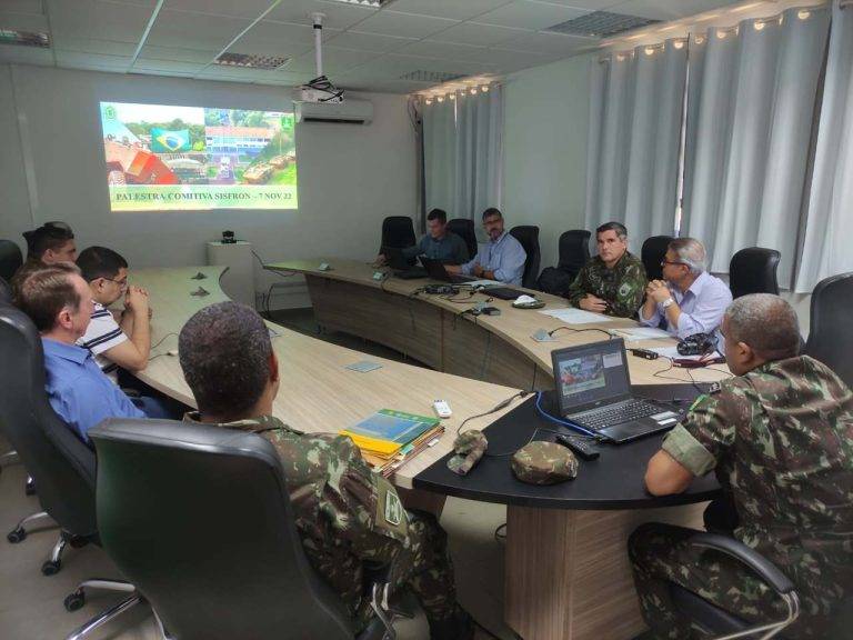 Batalhão recebe visita de verificação do material do Sistema Integrado de Monitoramento de Fronteiras