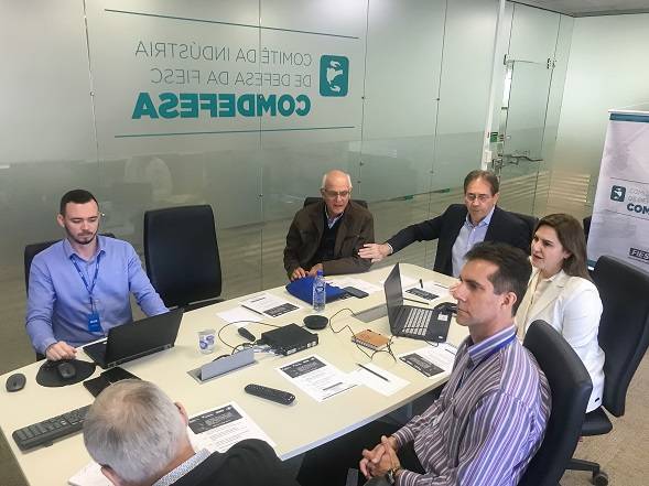 FIESC debate participação das micro e pequenas empresas no mercado de defesa