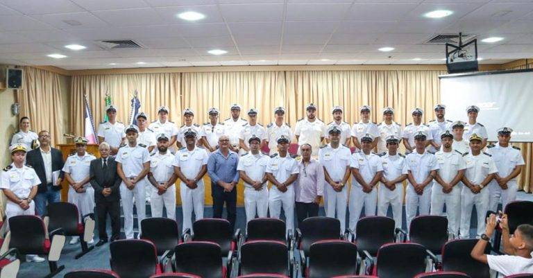 Marinha forma nova turma de Aquaviários no Espírito Santo