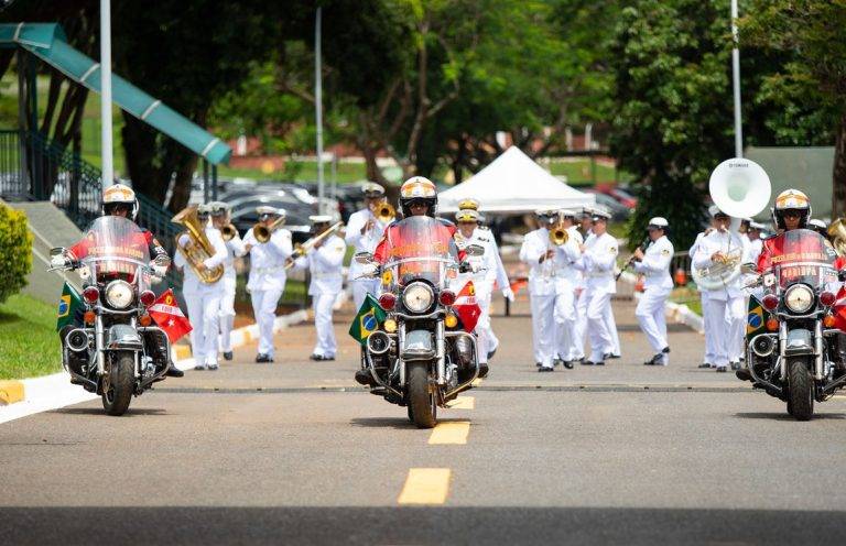 Dia do Marinheiro tem cerimônia comemorativa e medalhas