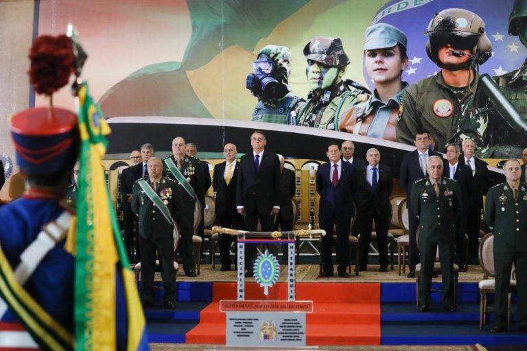 Ministro da Defesa prestigia cerimônia de promoção de Oficiais-Generais