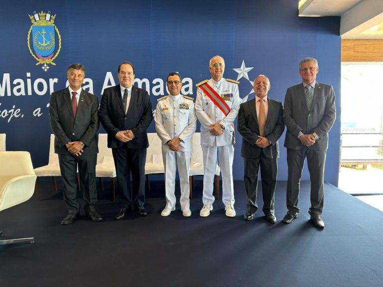 NUCLEP prestigia transmissão de cargo do novo chefe do Estado-Maior da Armada (CEMA)