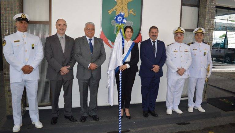 Amazul recebe Medalha Mérito Tamandaré em cerimônia no 8º Distrito Naval