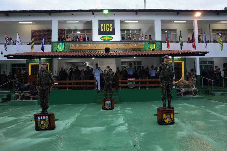 Centro de Instrução de Guerra na Selva tem novo Comandante