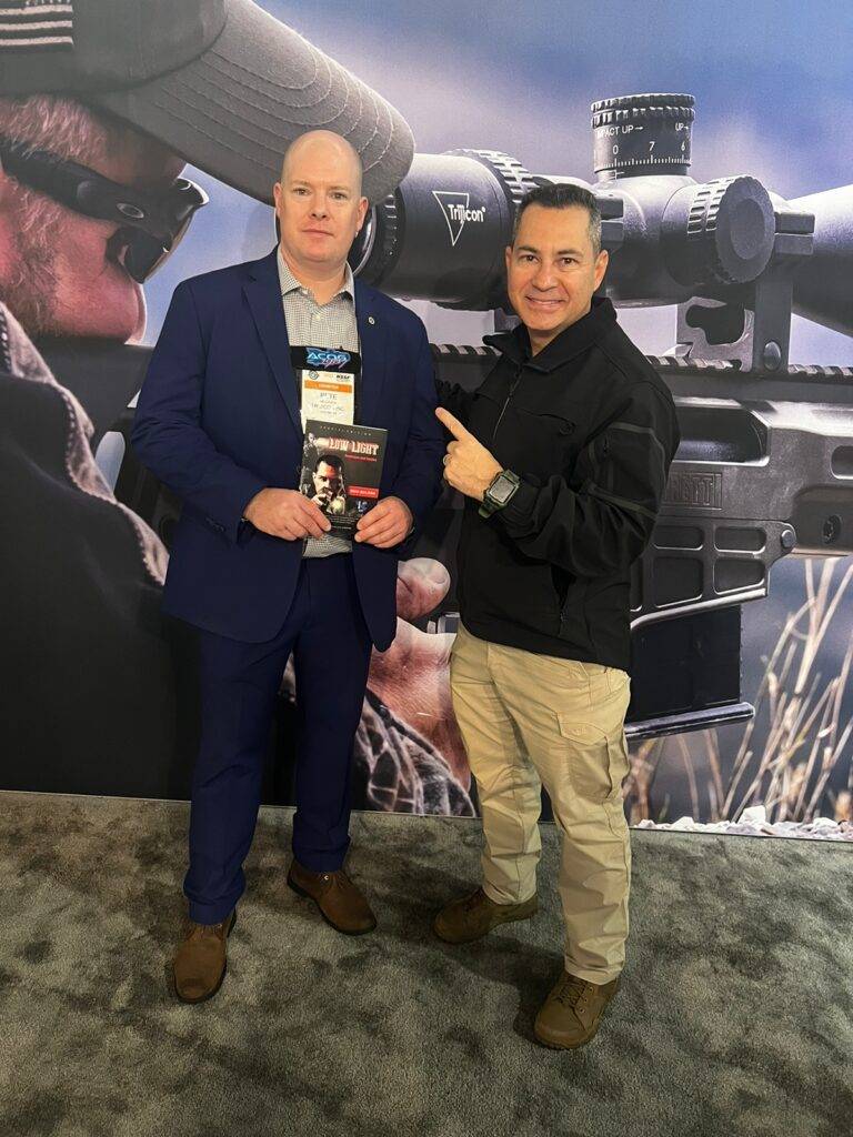 Coronel da Polícia Militar de Alagoas é o primeiro brasileiro a lançar livro em feira internacional