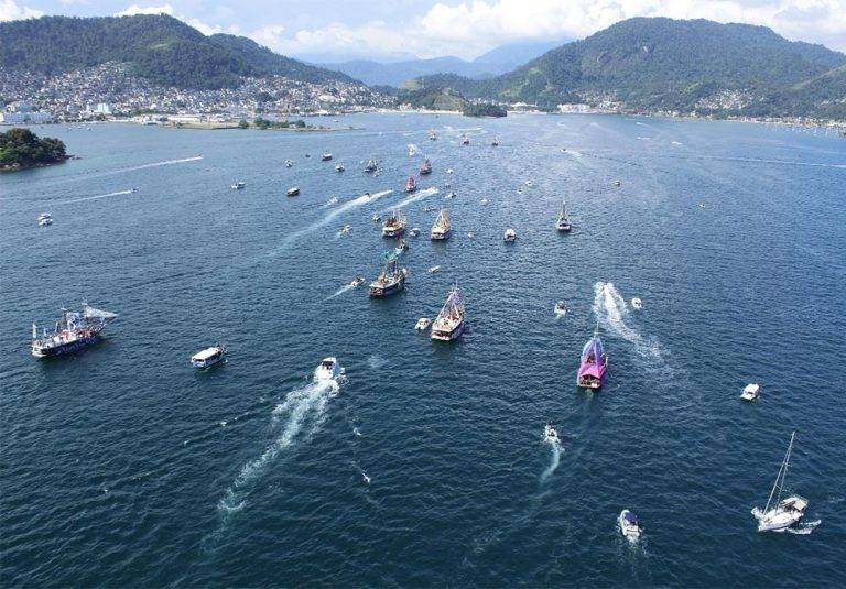Marinha apoia a 44ª Tradicional Procissão Marítima em Angra dos Reis