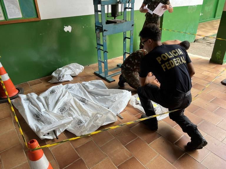 PF e Exército Brasileiro destroem munições e armas