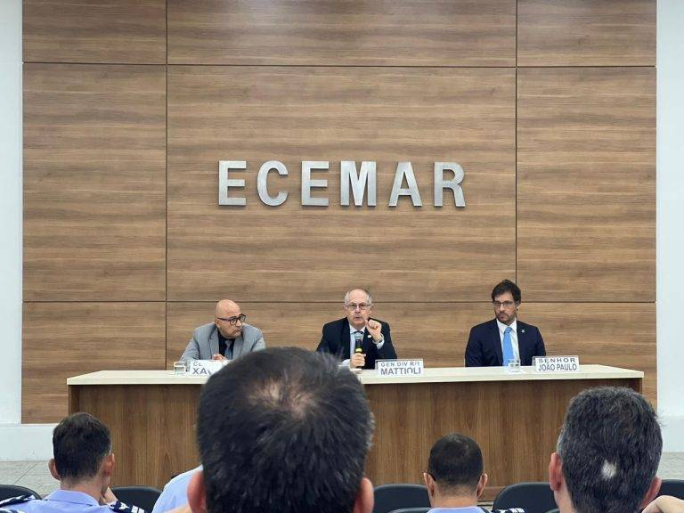 ABIMDE participa de simpósio sobre a Indústria Aeroespacial Brasileira na ECEMAR