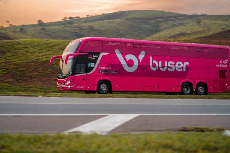 Decisão do TRF-3 libera viagens rodoviárias no modelo Buser e proíbe autuações e apreensões de ônibus pela ANTT