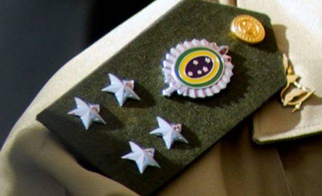 A história da hierarquia militar e como surgiu os postos militares