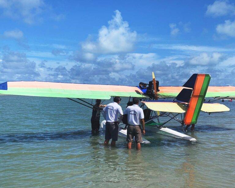 Marinha notifica hidroavião sem autorização para pousos em área de banhistas na Coroa do Avião (PE)