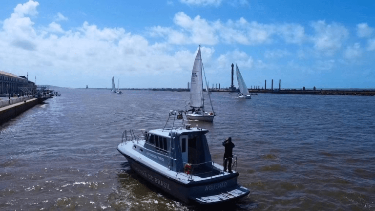Marinha do Brasil realiza Operação Verão 2022-2023 em Pernambuco