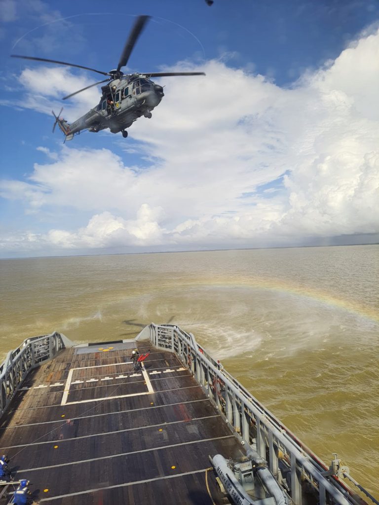 Marinha realiza adestramento de evacuação aeromédica em Belém/PA