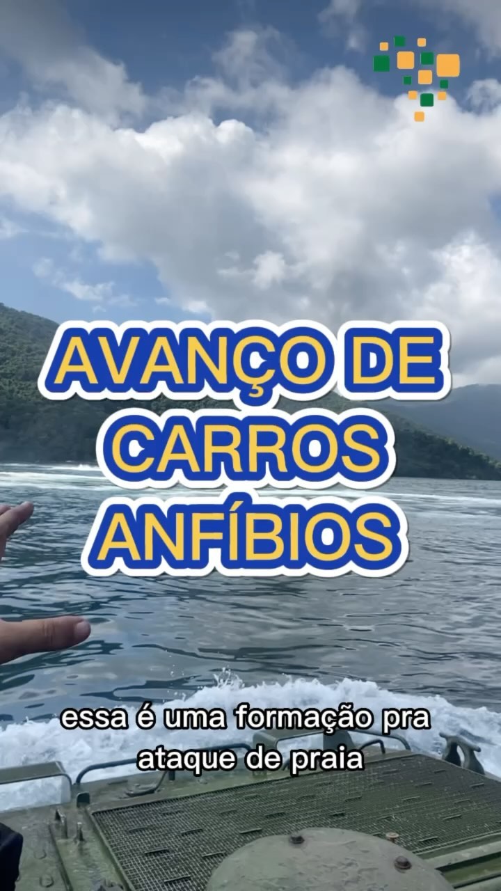 Avanço de blindados anfíbios do olhar de quem está no CLAnf 

Durante a Aspirant...