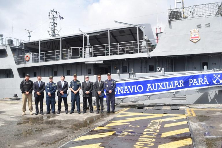 Navio-Auxiliar “Pará” recebe comitiva do Tribunal Regional do Trabalho da 8º Região, em Belém (PA)