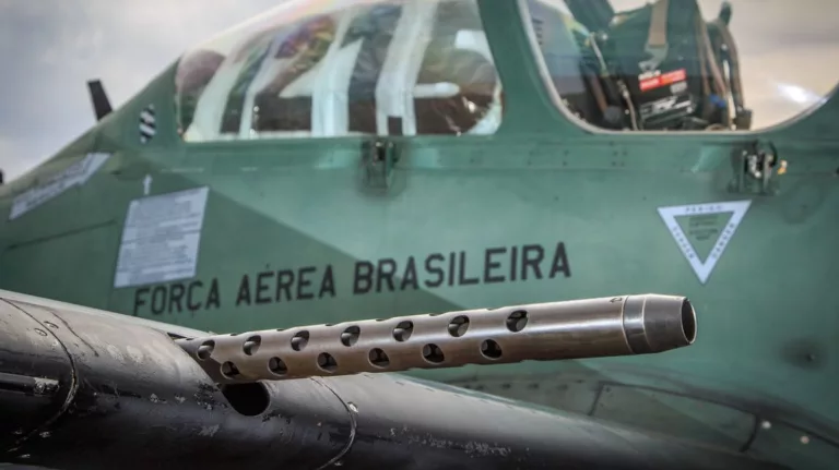 Yanomamis: entenda como funcionam as medidas de policiamento do espaço aéreo para combate ao garimpo ilegal