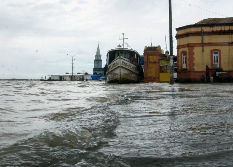 Marinha do Brasil alerta para dias e horários dos picos das marés em Belém