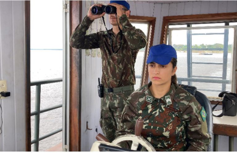 Primeira navegadora Mulher realiza missão logística para Tabatinga (AM)