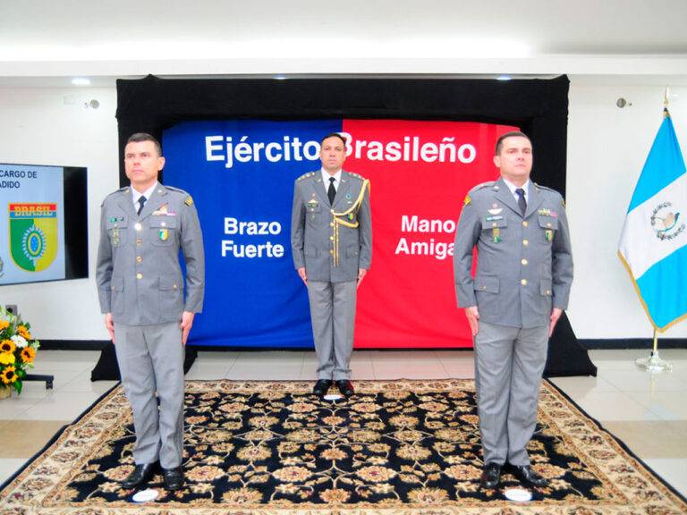 Passagem do cargo de Auxiliar de Adido de Defesa e do Exército Brasileiro na Guatemala