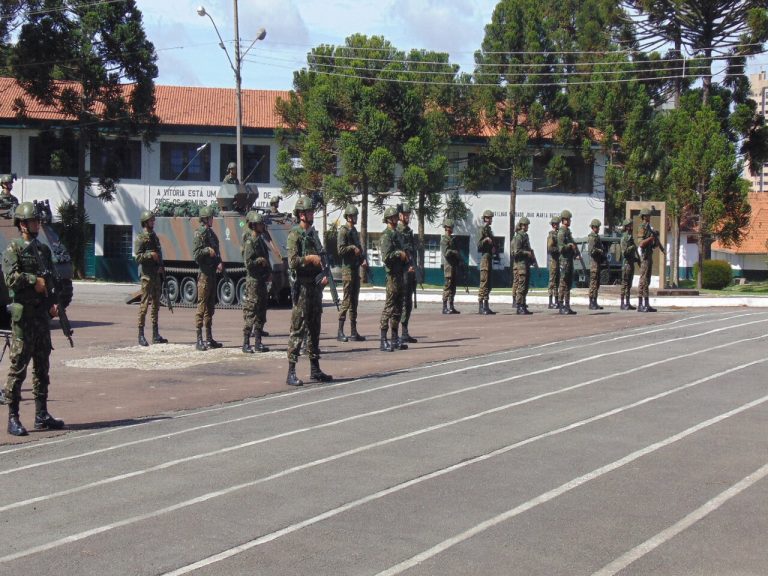 20º BIB realiza instrução no Estágio de Nivelamento de Blindados
