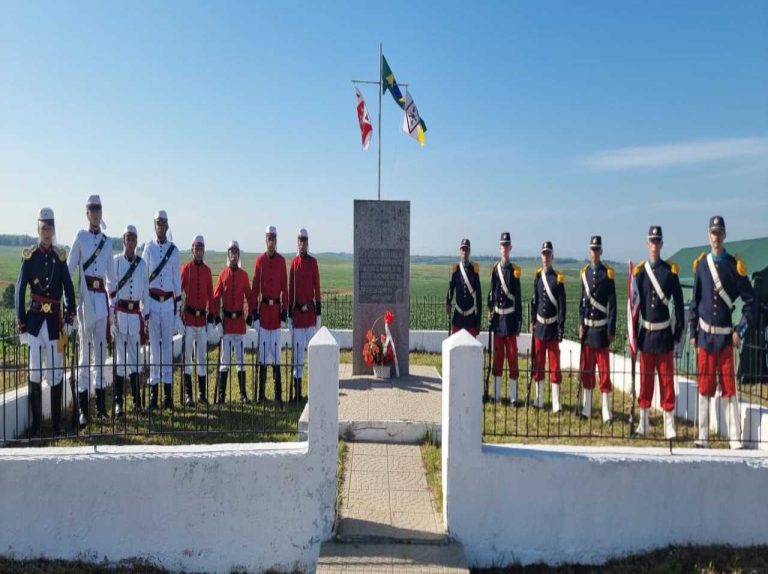Brigada Niederauer realiza cerimônia em comemoração à Batalha Passo do Rosário
