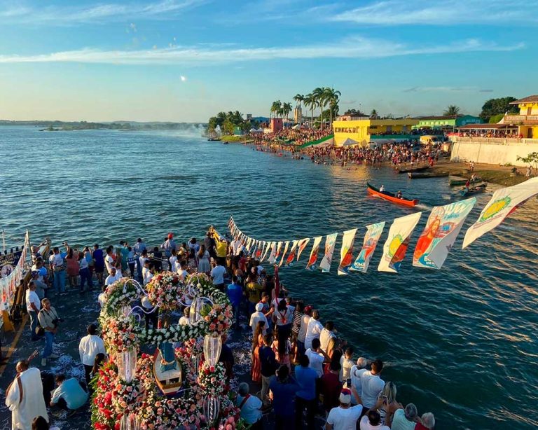 Marinha apoia procissões fluviais de Bom Jesus dos Navegantes no Baixo São Francisco
