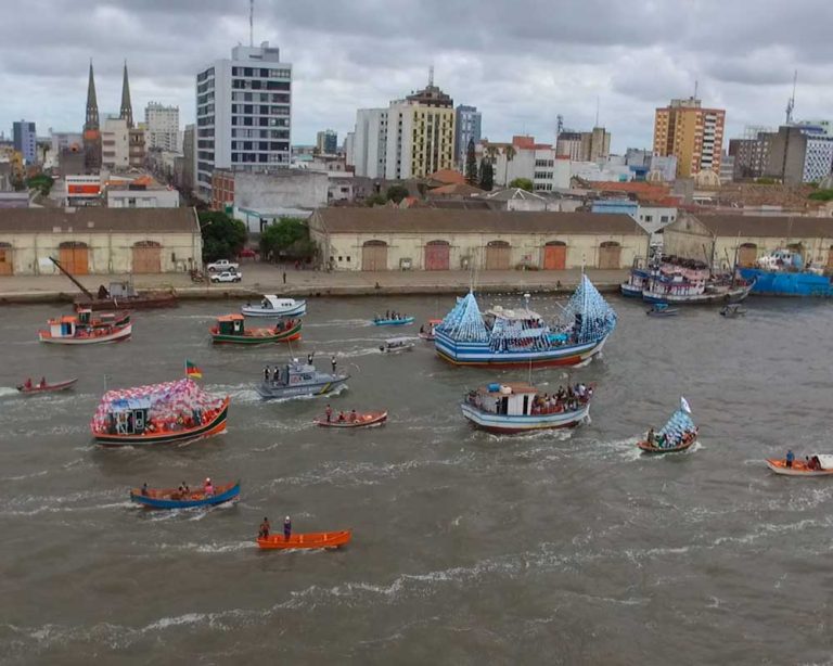 Marinha acompanha Procissões Marítimas de Nossa Senhora dos Navegantes no Rio Grande do Sul e em Santa Catarina