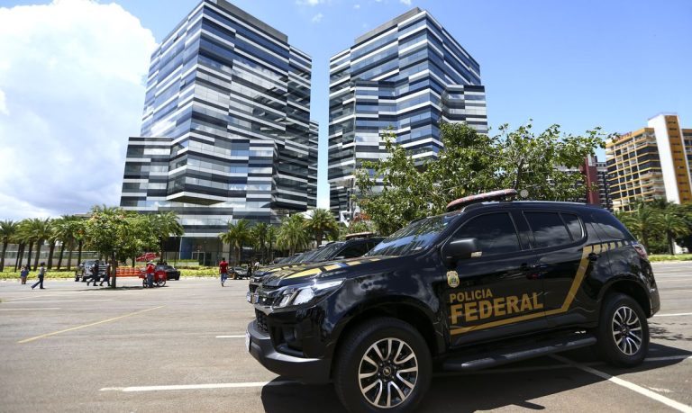 PF e Exército deflagram ação contra suposta venda ilegal de armas