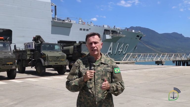 Vice-Almirante (FN) Renato explica como funciona a logística operativa na operação ‘Abrigo pelo Mar’