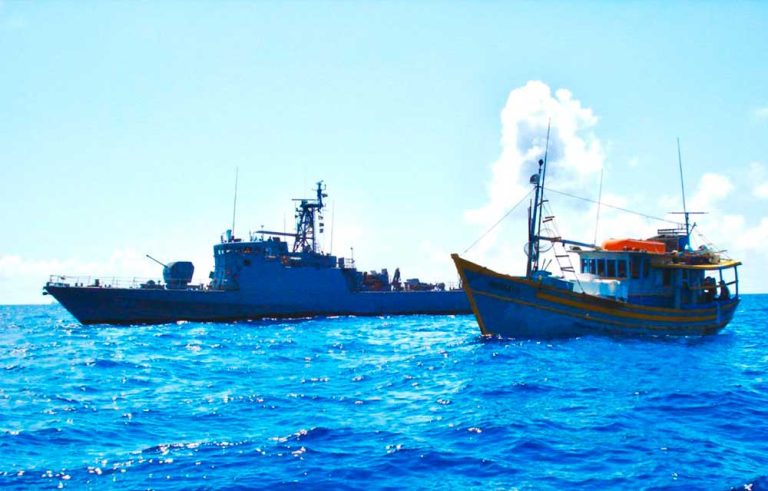 Ação de patrulha naval apreende duas toneladas de pescado e 582 kg de drogas, no Porto de Santos (SP)