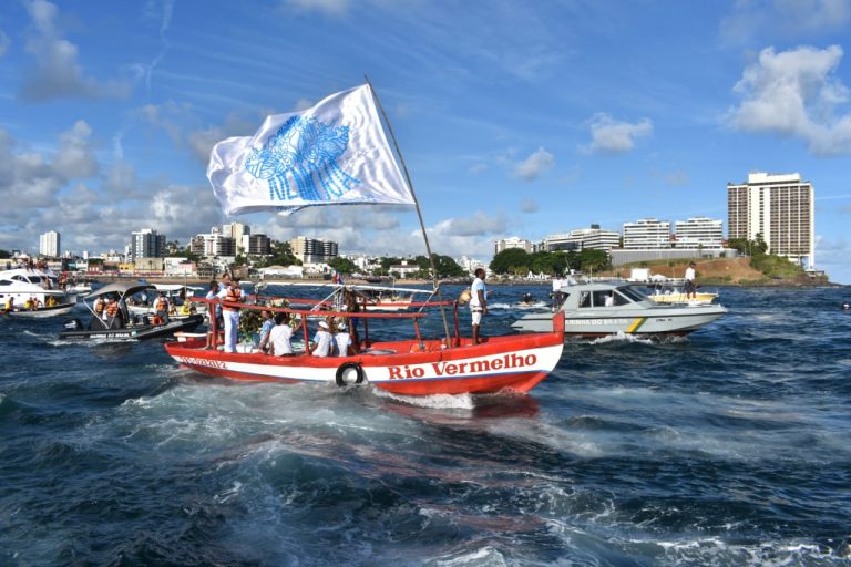 Marinha apoia tradicional Procissão Marítima, em Salvador