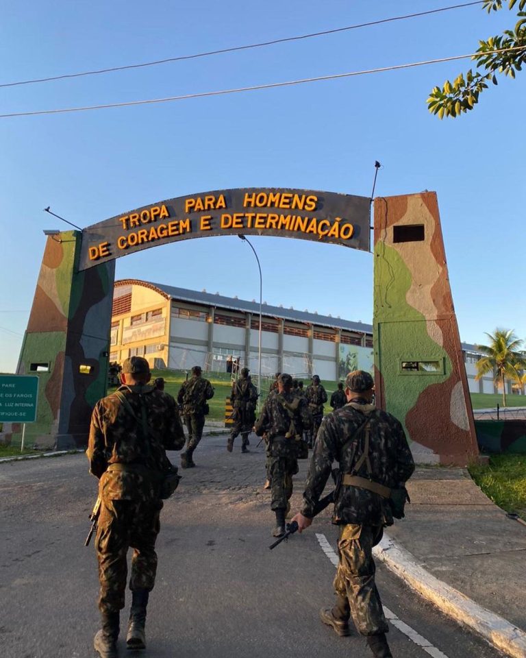 Marcha administrativa de 8 KM na Zona Leste de Afonsos é realizada pela Cia C Bda Inf Pqdt com recrutas