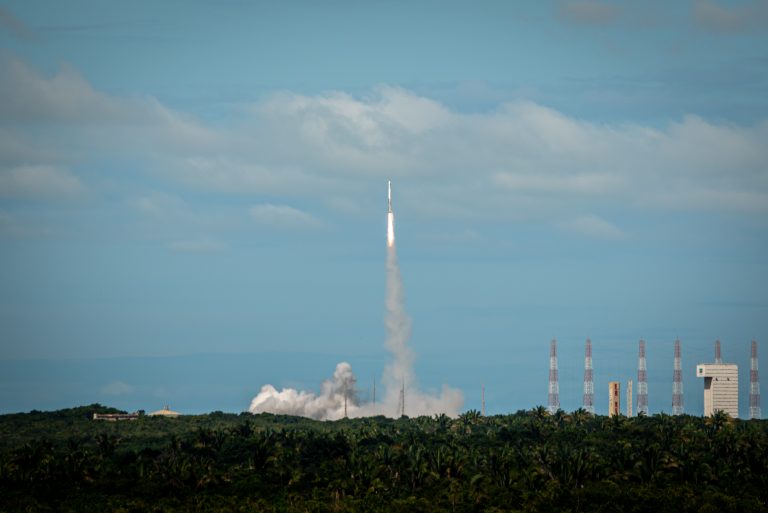 Lançamento bem-sucedido de foguete sul-coreano marca novo capítulo para o Programa Espacial Brasileiro