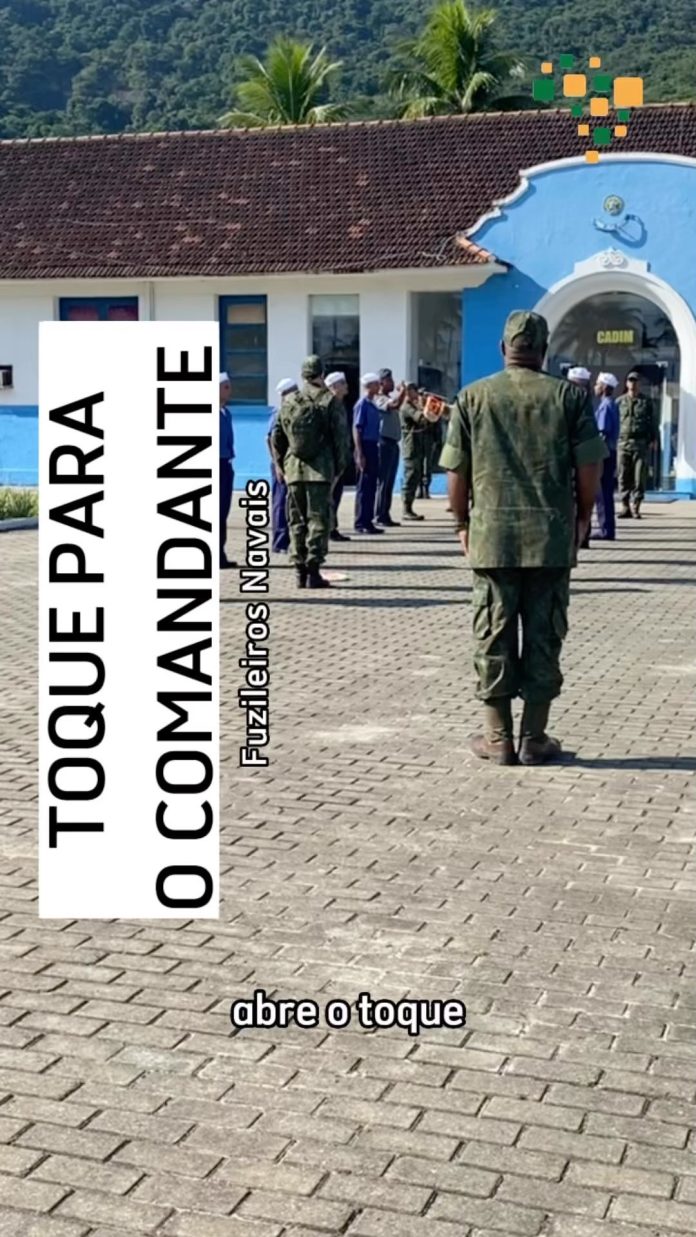 Toque para o Comandante da Força de Fuzileiros da Esquadra- FFE no CADIM

O toqu...