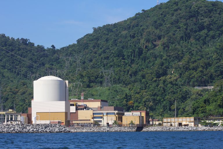 Usinas Nucleares: As Salvadoras Silenciosas do Apagão Brasileiro